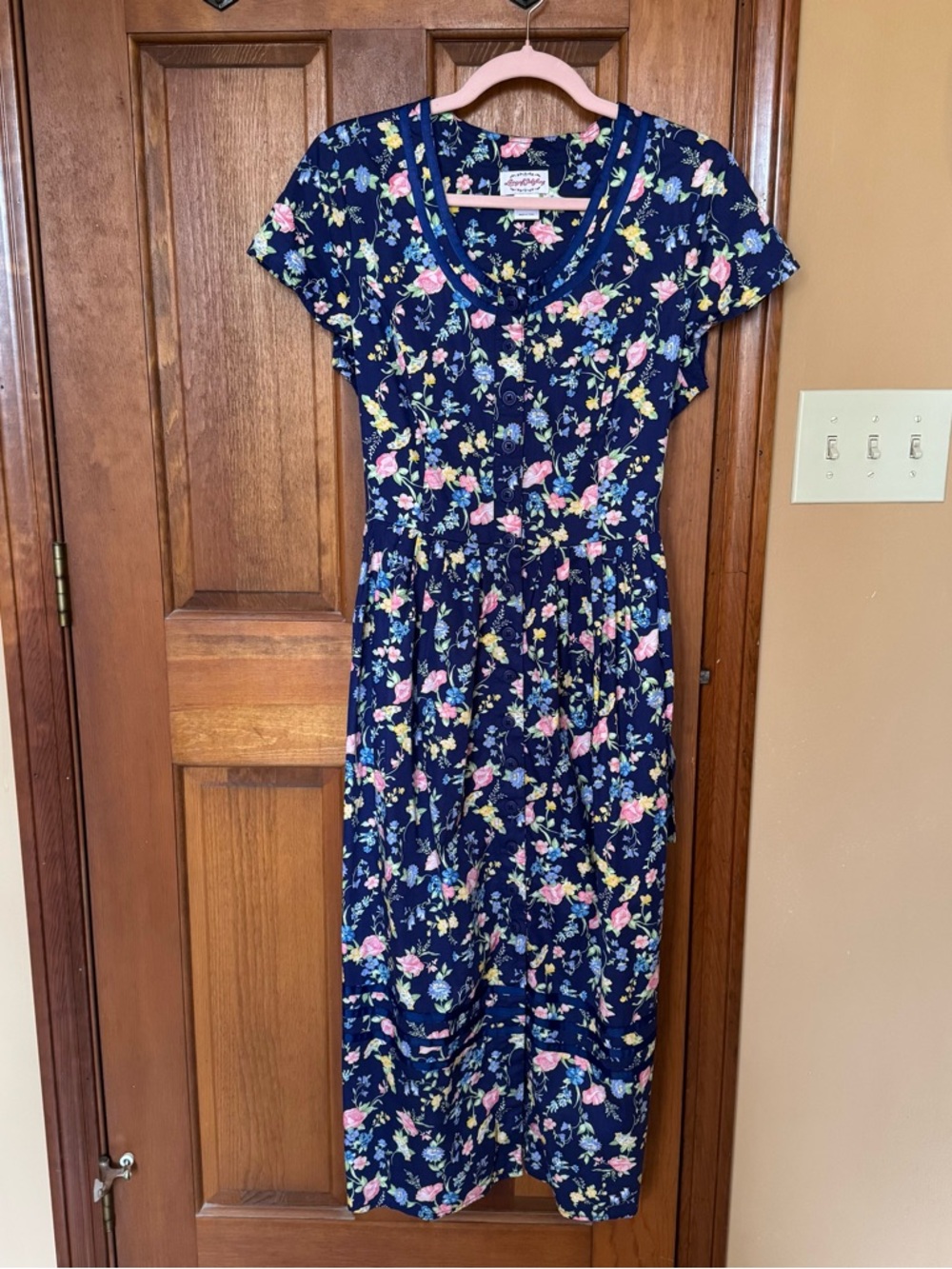 Vintage Lanz of Salzburg blue floral cottagecore midi dress size M